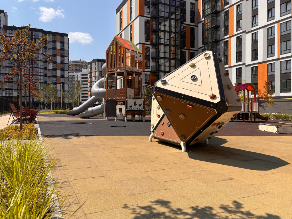 InterAtletika-adventure-area-a-modern-playground-05
