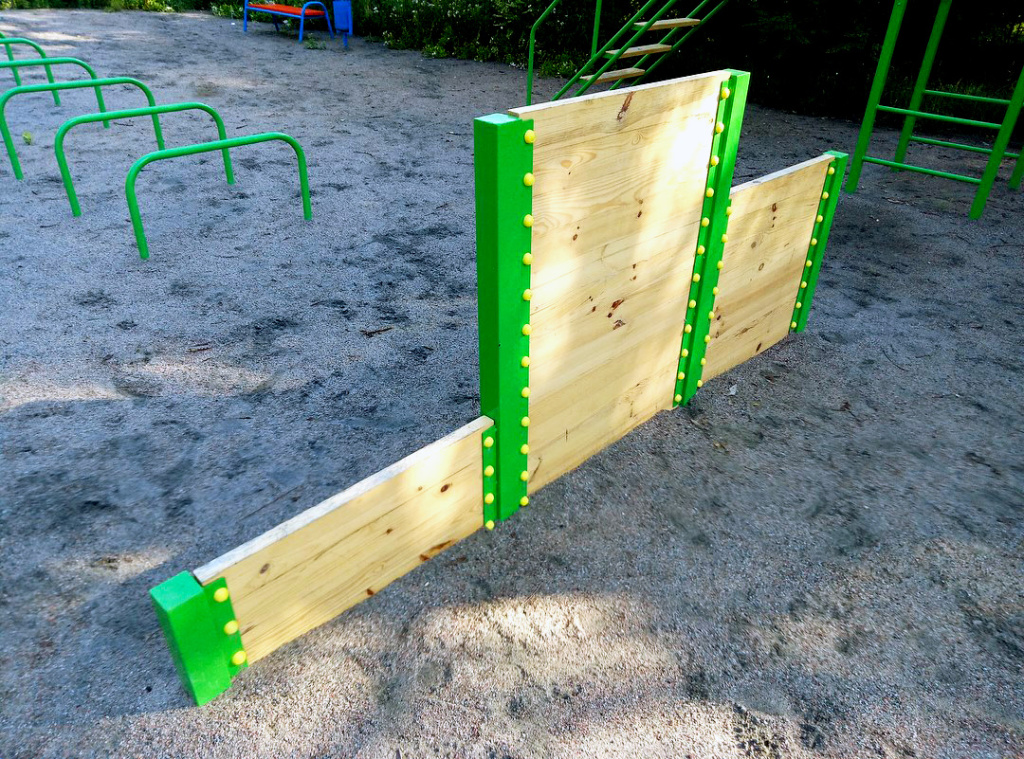 InterAtletika-from-barriers-to-slides-modern-dog-walking-02