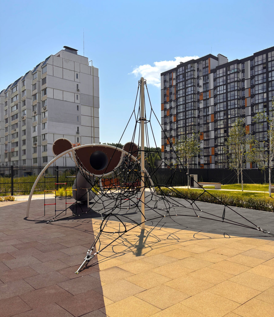 InterAtletika-adventure-area-a-modern-playground-07