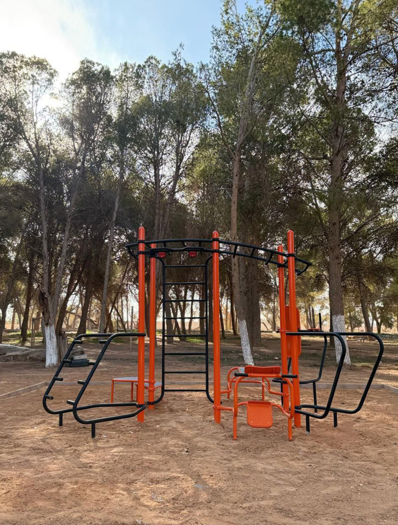 InterAtletika-outdoor-equipment-at-a-sports-ground-in-morocco-04