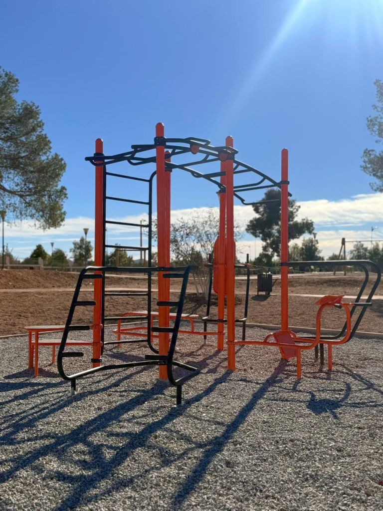 InterAtletika-outdoor-equipment-at-a-sports-ground-in-morocco-03